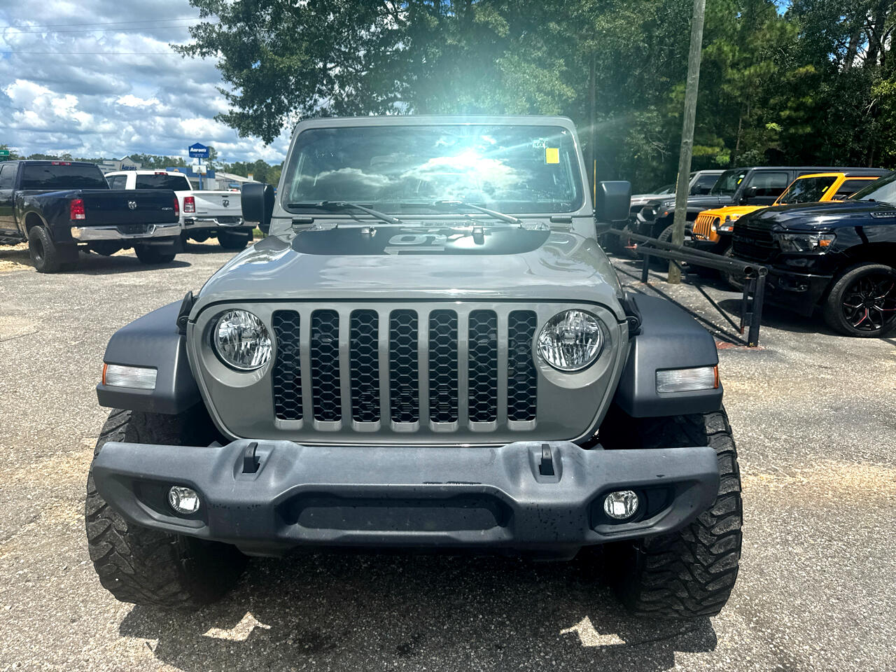 Jeep Gladiator Sport 2021