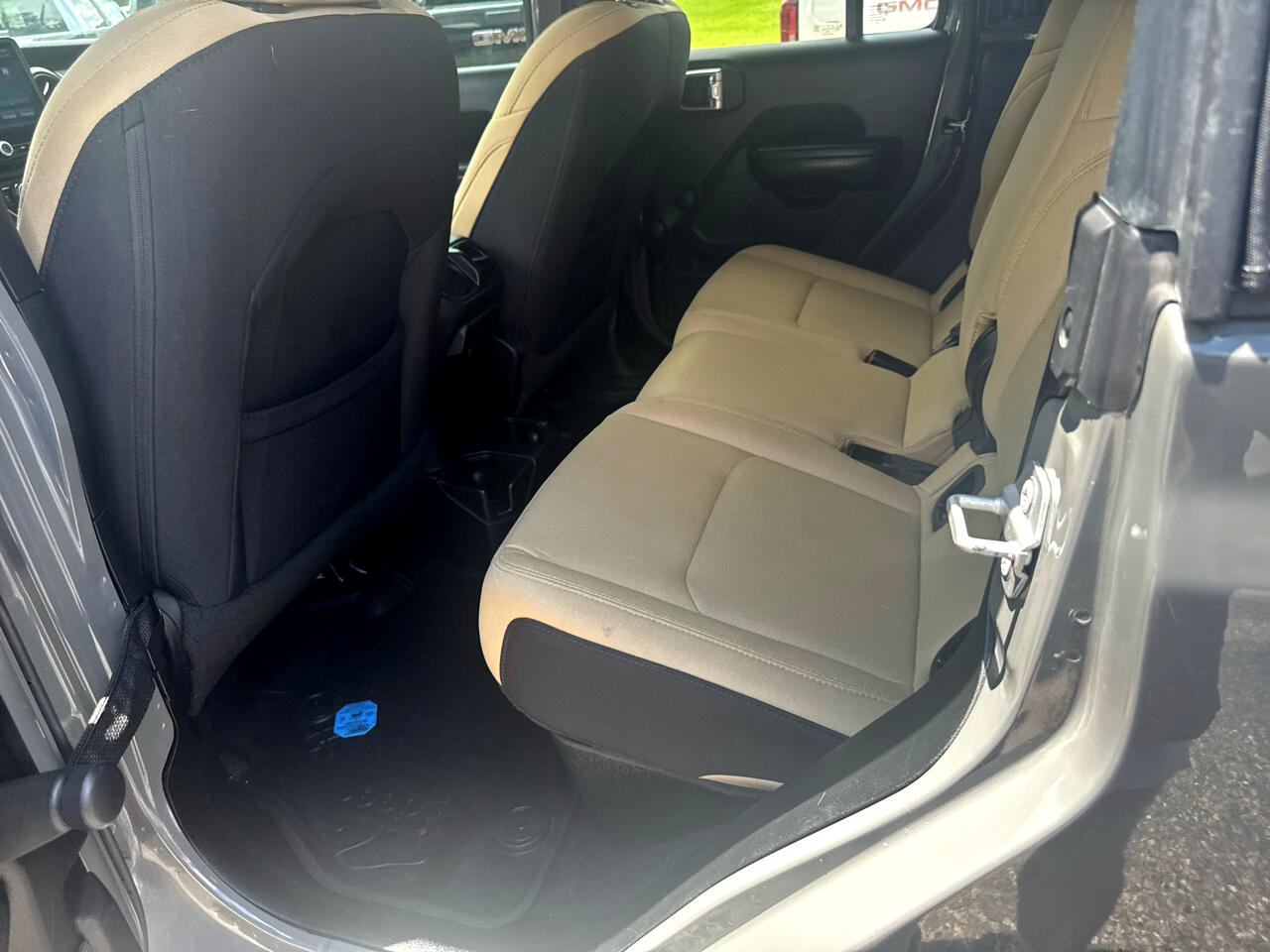 Jeep Gladiator Sport 2021