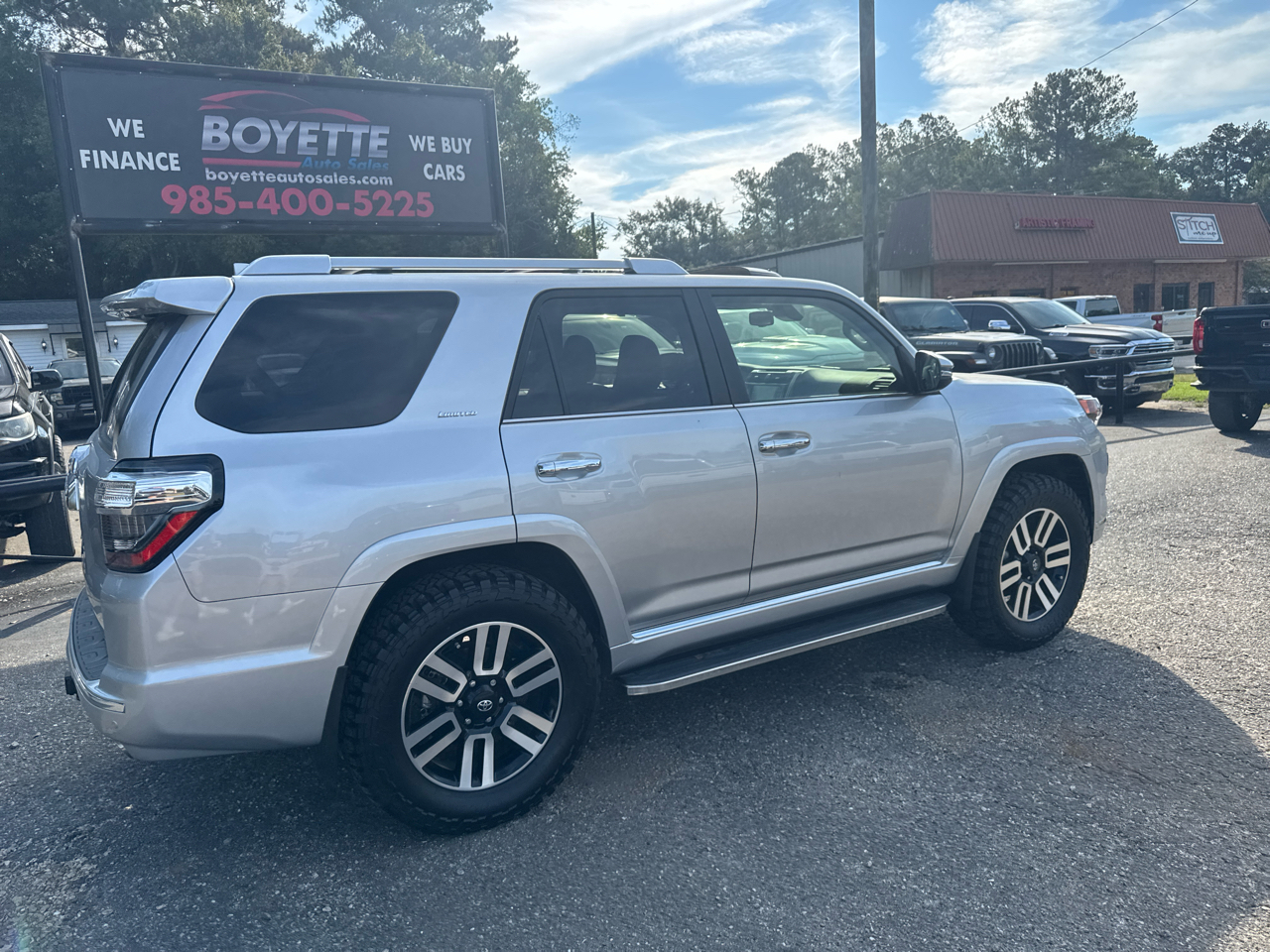 Toyota 4Runner Limited 2WD 2024