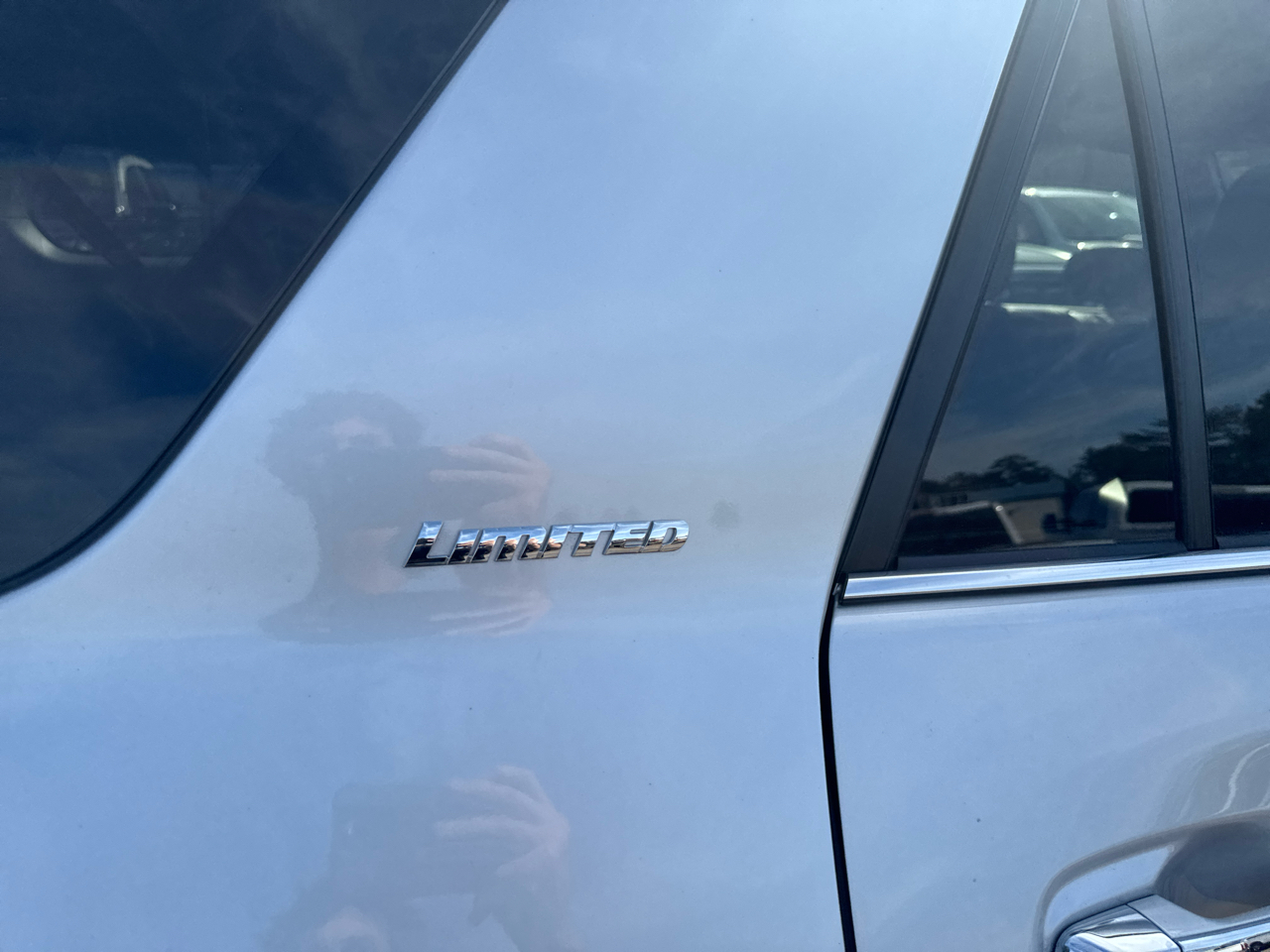 Toyota 4Runner Limited 2WD 2024