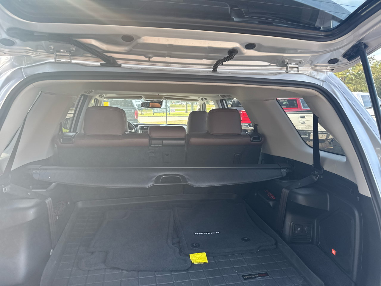 Toyota 4Runner Limited 2WD 2024