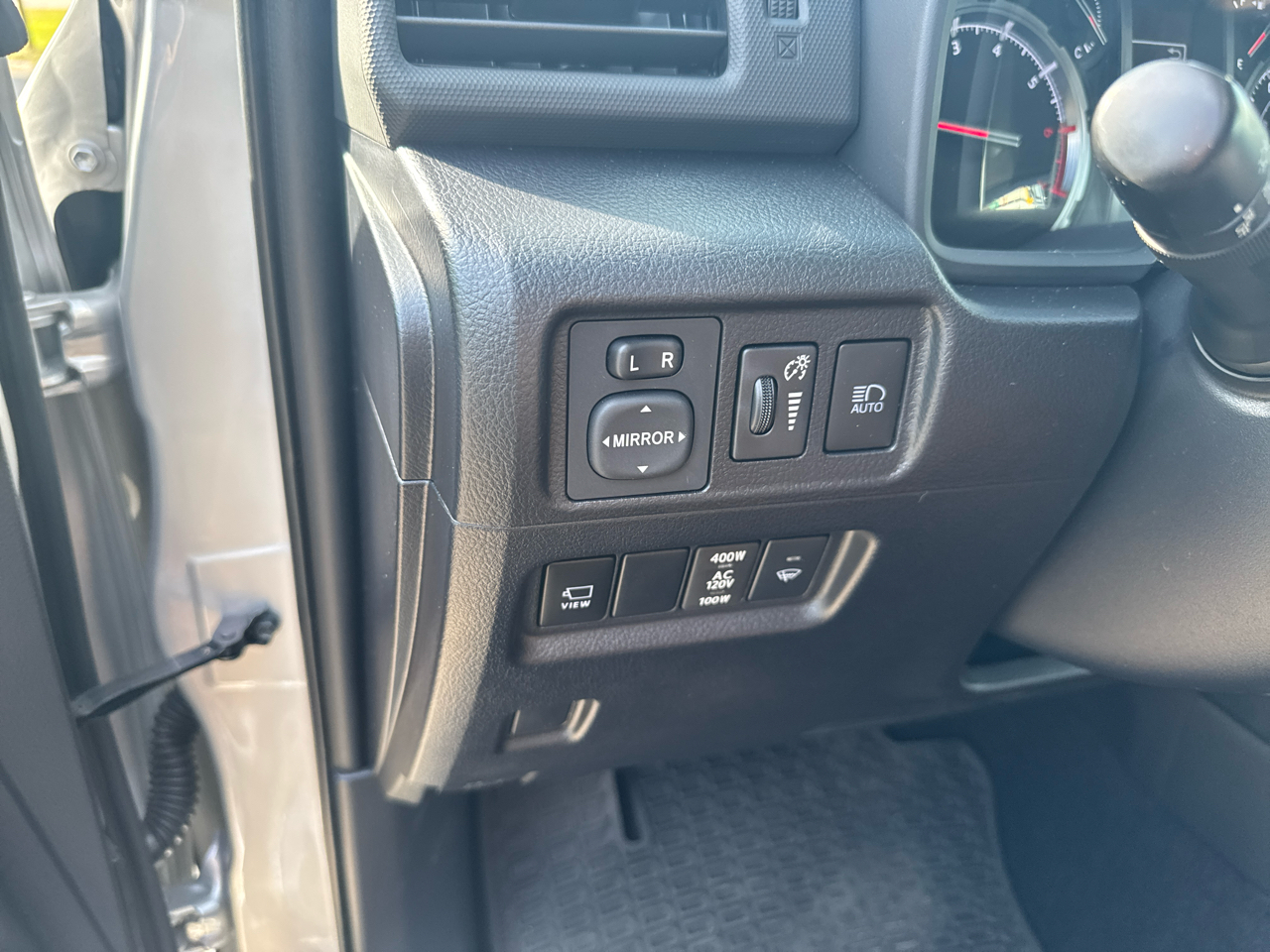 Toyota 4Runner Limited 2WD 2024