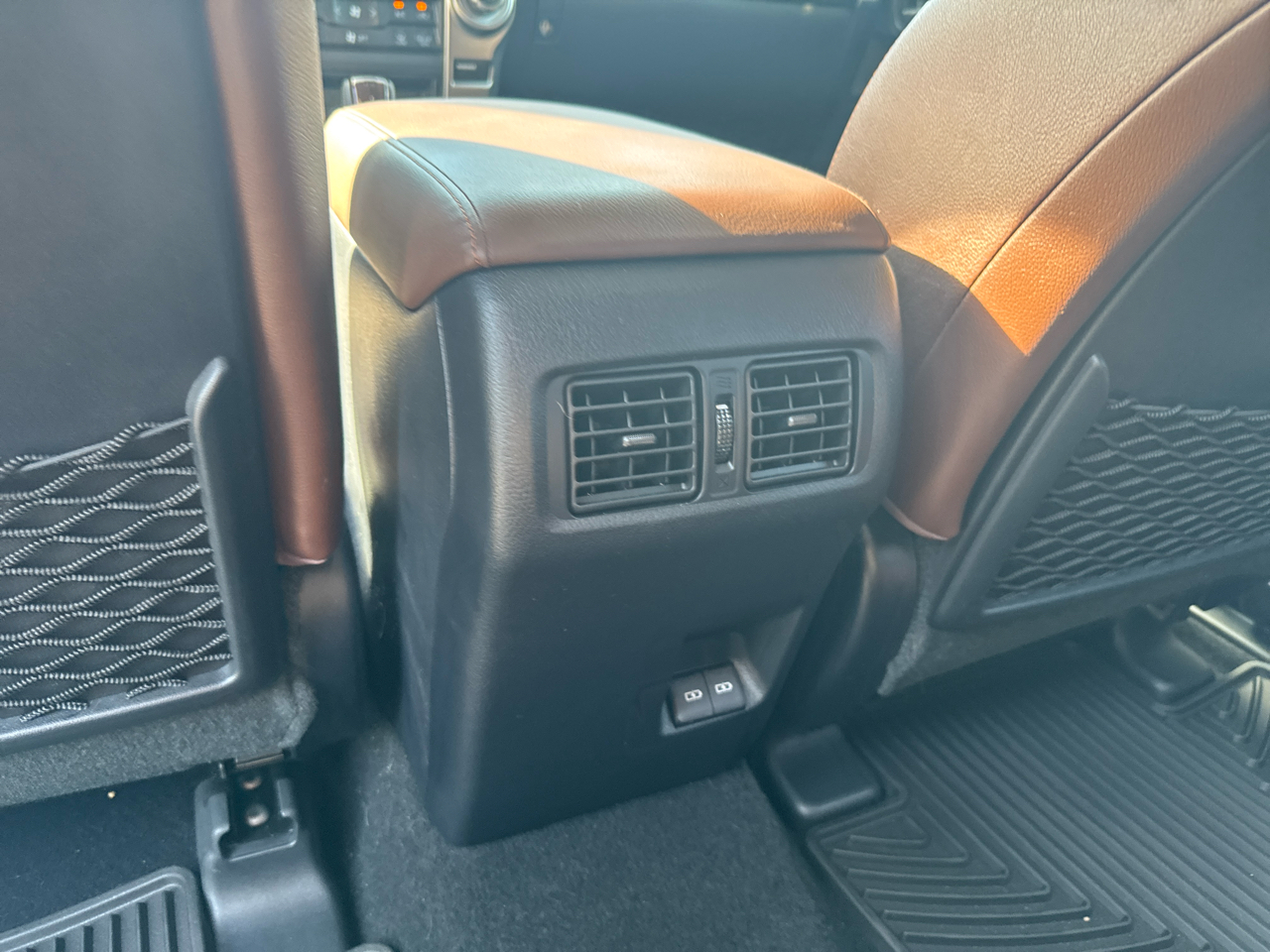 Toyota 4Runner Limited 2WD 2024