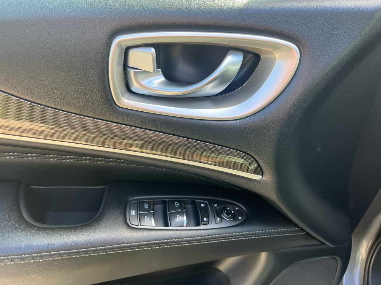 Infiniti QX60 Base FWD 2018