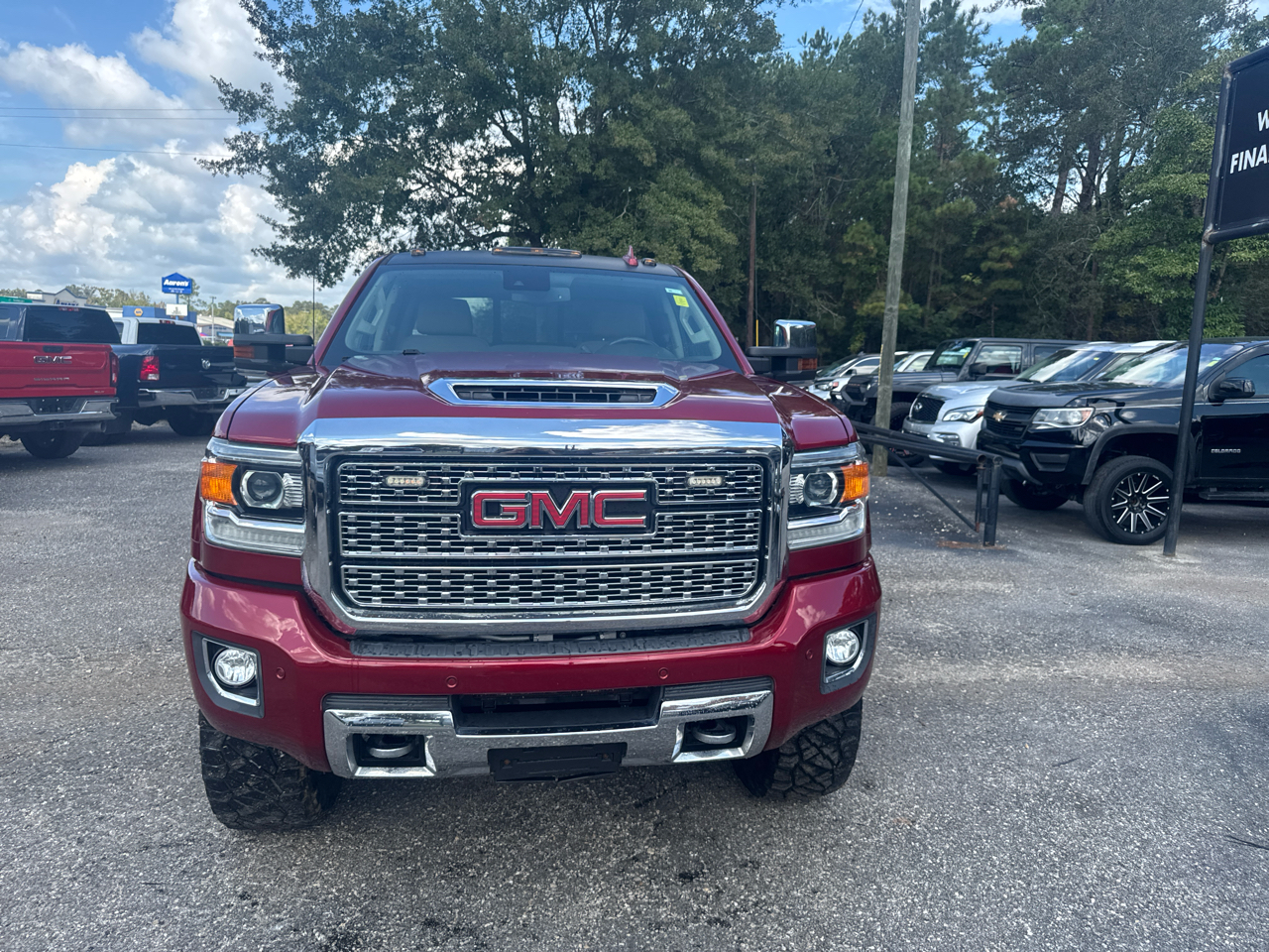 GMC Sierra 2500HD Denali Crew Cab 4WD 2019