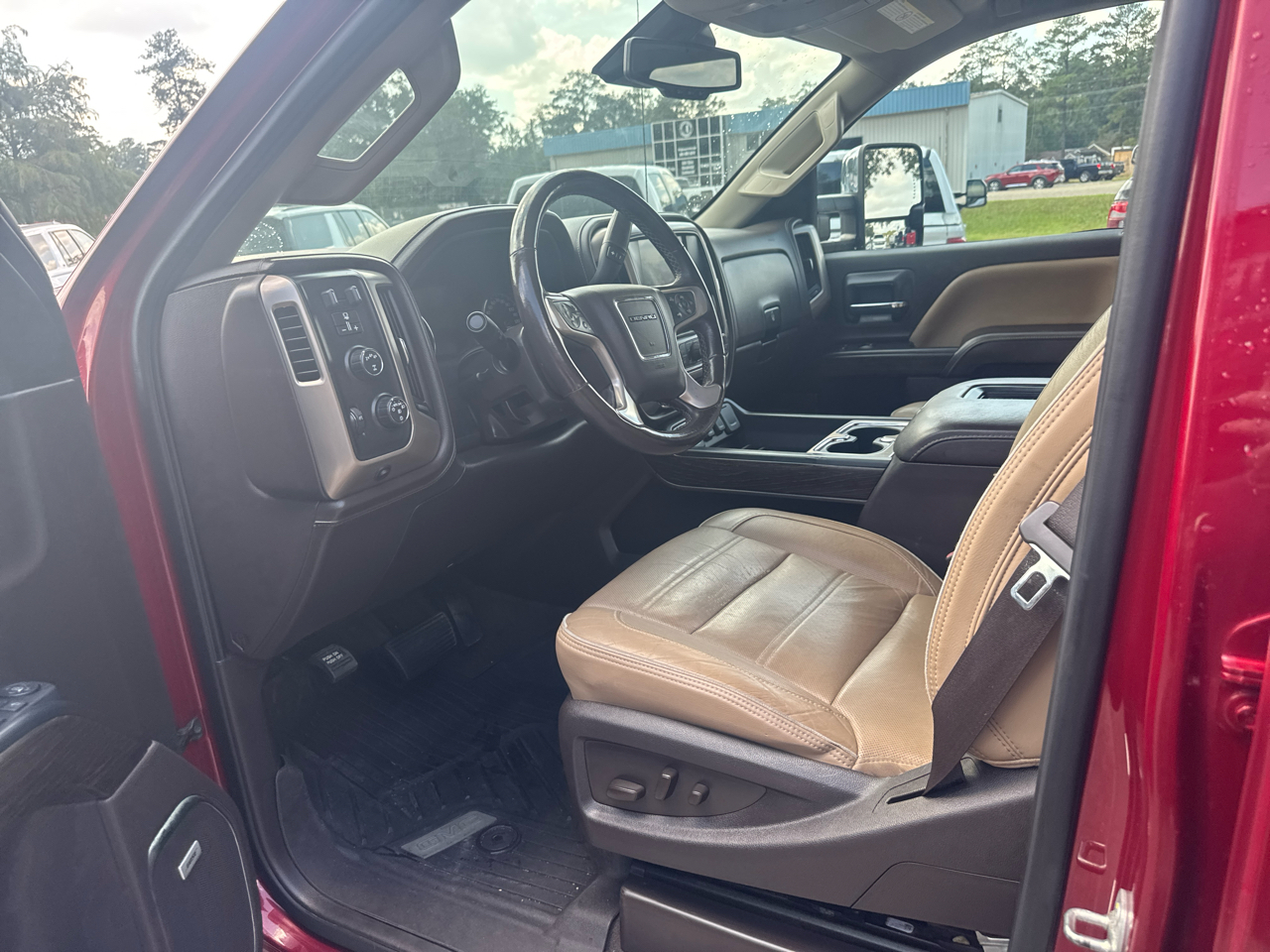 GMC Sierra 2500HD Denali Crew Cab 4WD 2019