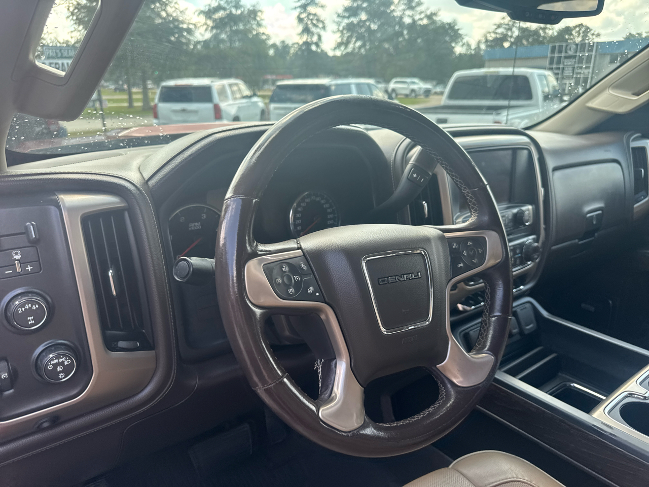 GMC Sierra 2500HD Denali Crew Cab 4WD 2019