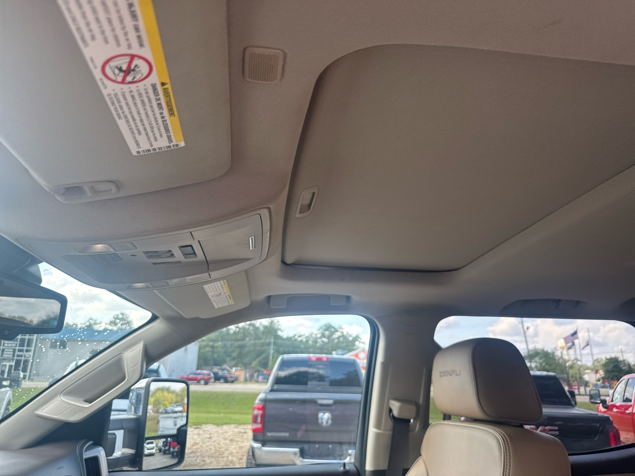 GMC Sierra 2500HD Denali Crew Cab 4WD 2019