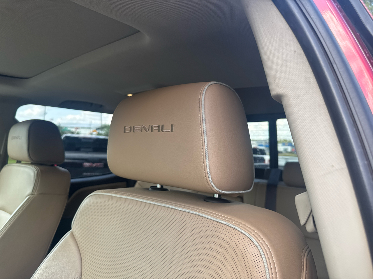 GMC Sierra 2500HD Denali Crew Cab 4WD 2019