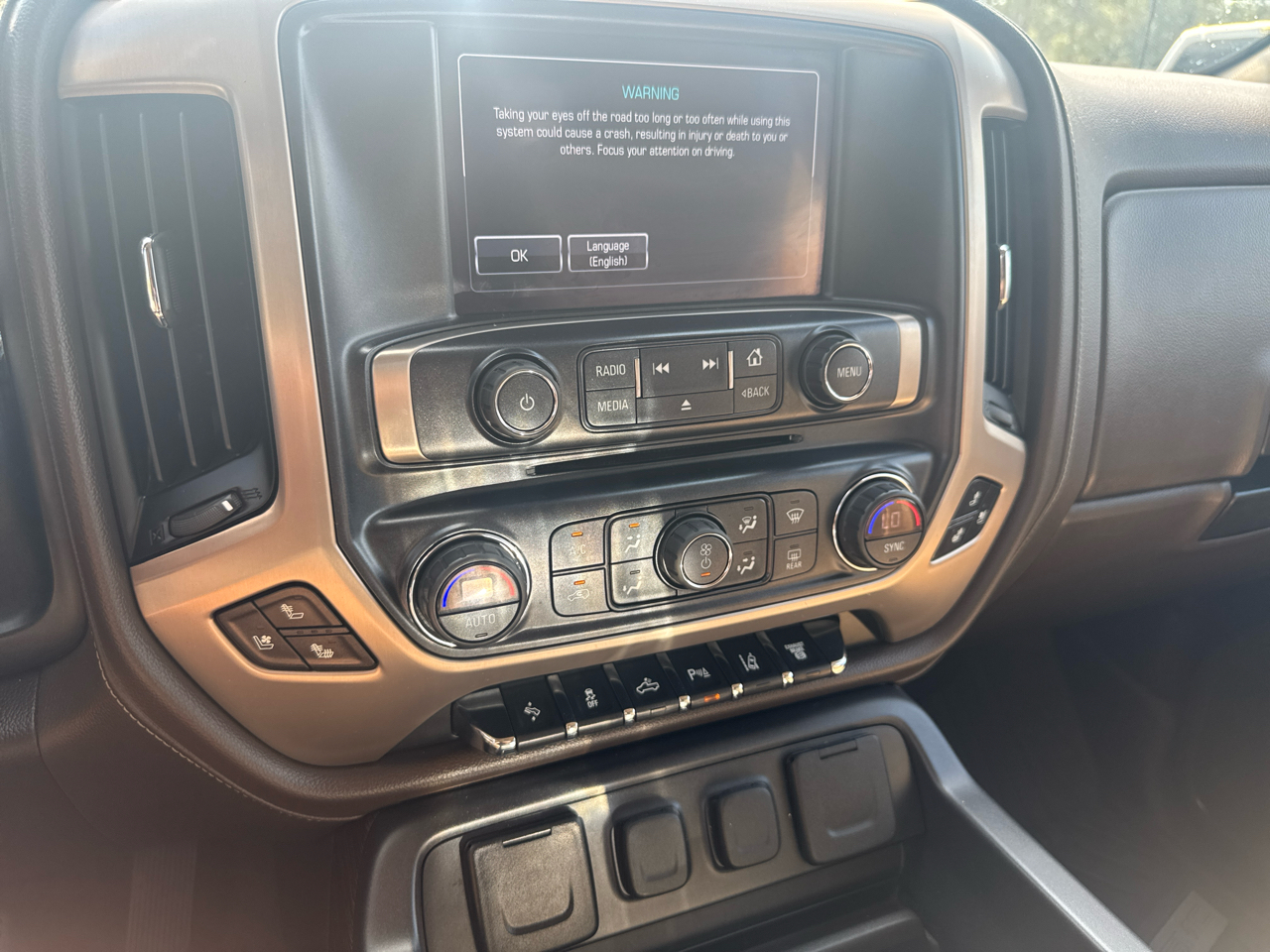 GMC Sierra 2500HD Denali Crew Cab 4WD 2019