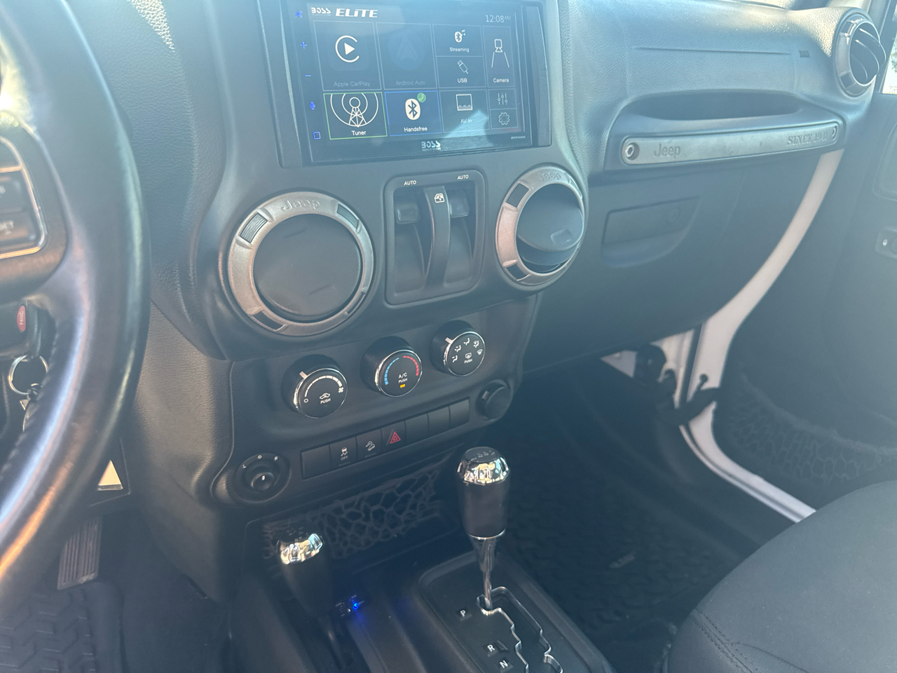 Jeep Wrangler Sport 4WD 2015
