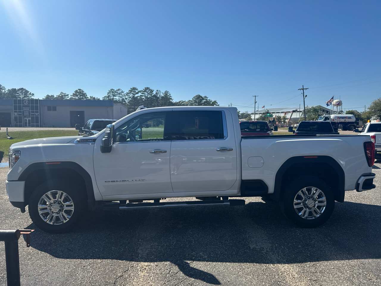 GMC Sierra 2500HD Denali Crew Cab 4WD 2020