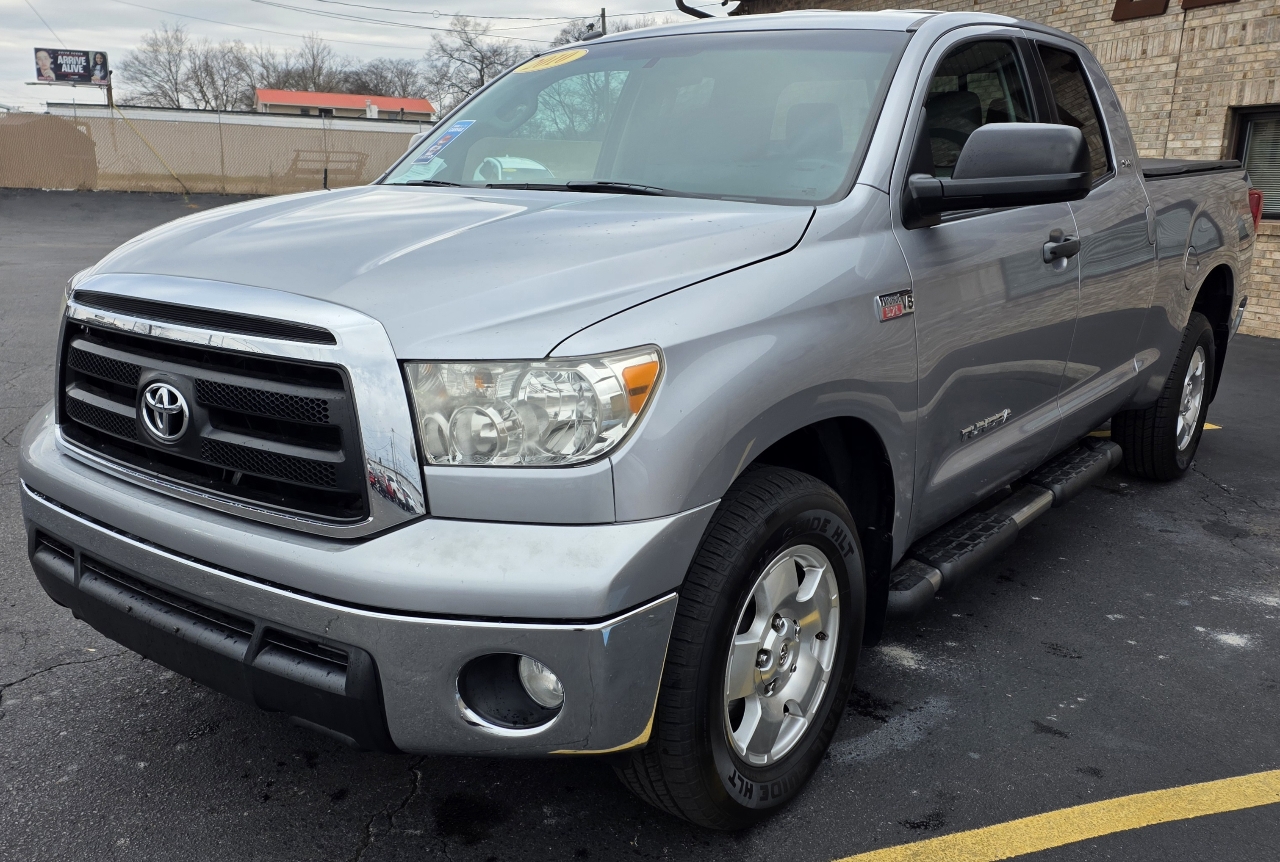 Toyota Tundra  2010