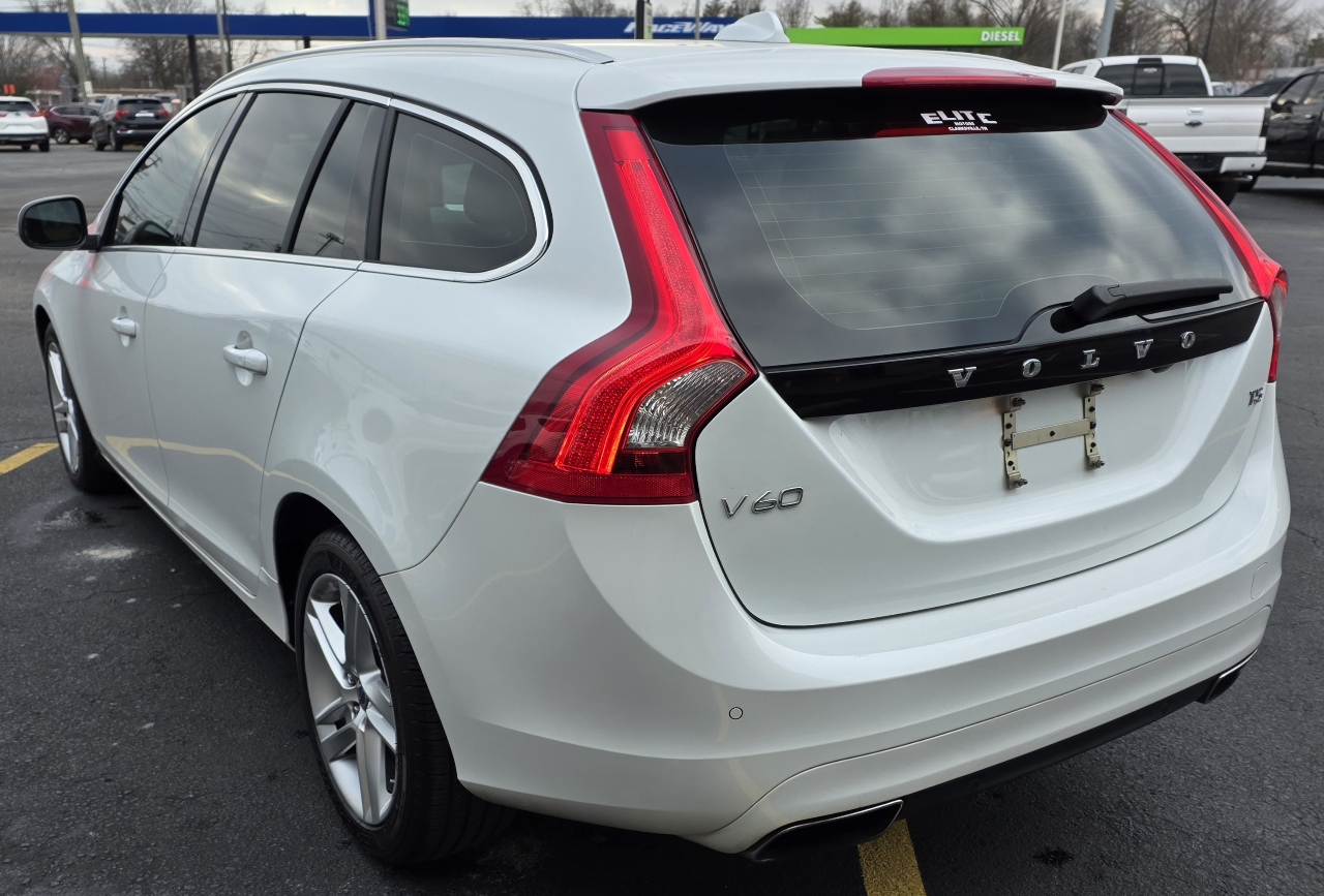 Volvo V60  2015