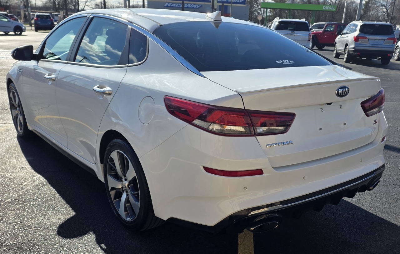 Kia Optima  2019