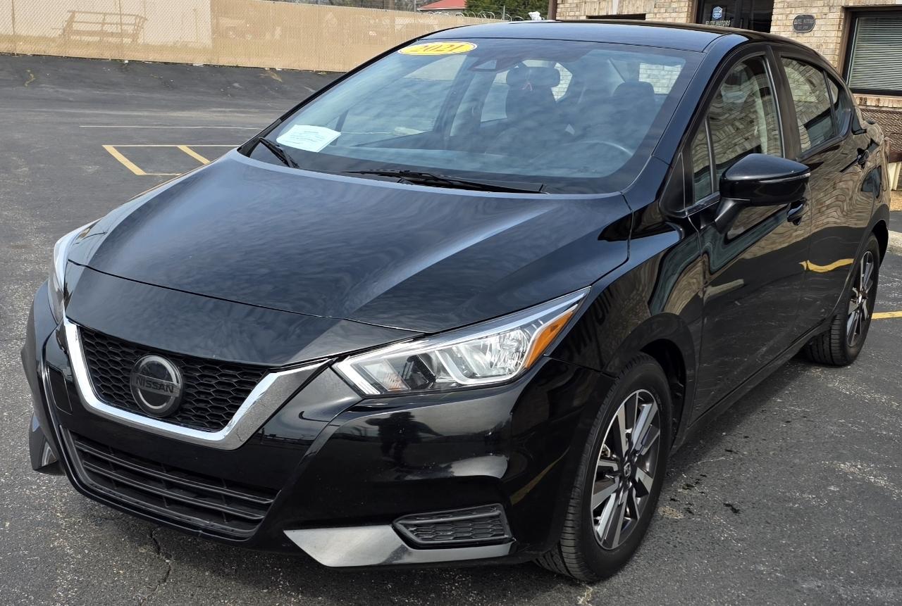 Nissan Versa  2021