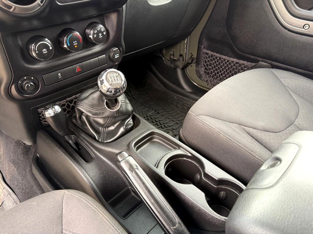 Jeep Wrangler Unlimited Sport 4WD 2015