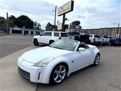 2004 Nissan 350Z  2004 Nissan 350Z