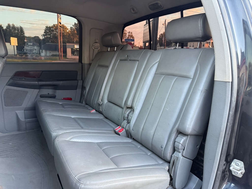 Dodge Ram 3500 Laramie Mega Cab 4WD DRW 2008