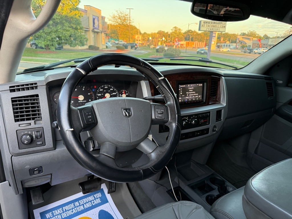 Dodge Ram 3500 Laramie Mega Cab 4WD DRW 2008