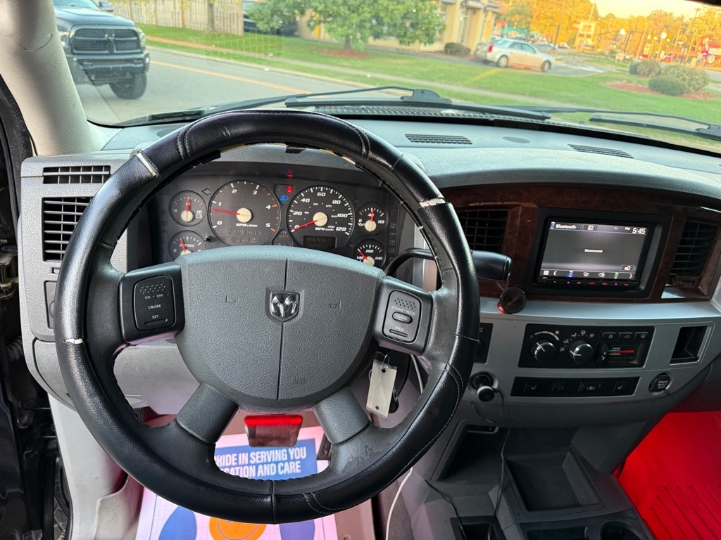 Dodge Ram 3500 Laramie Mega Cab 4WD DRW 2008