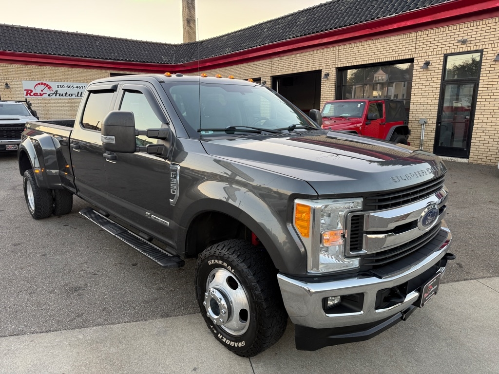2017 Ford F-350 XL photo 2