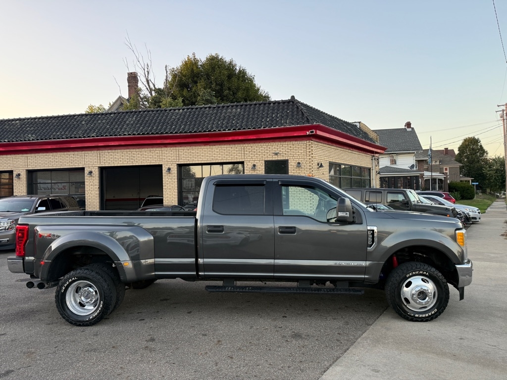 2017 Ford F-350 XL photo 3