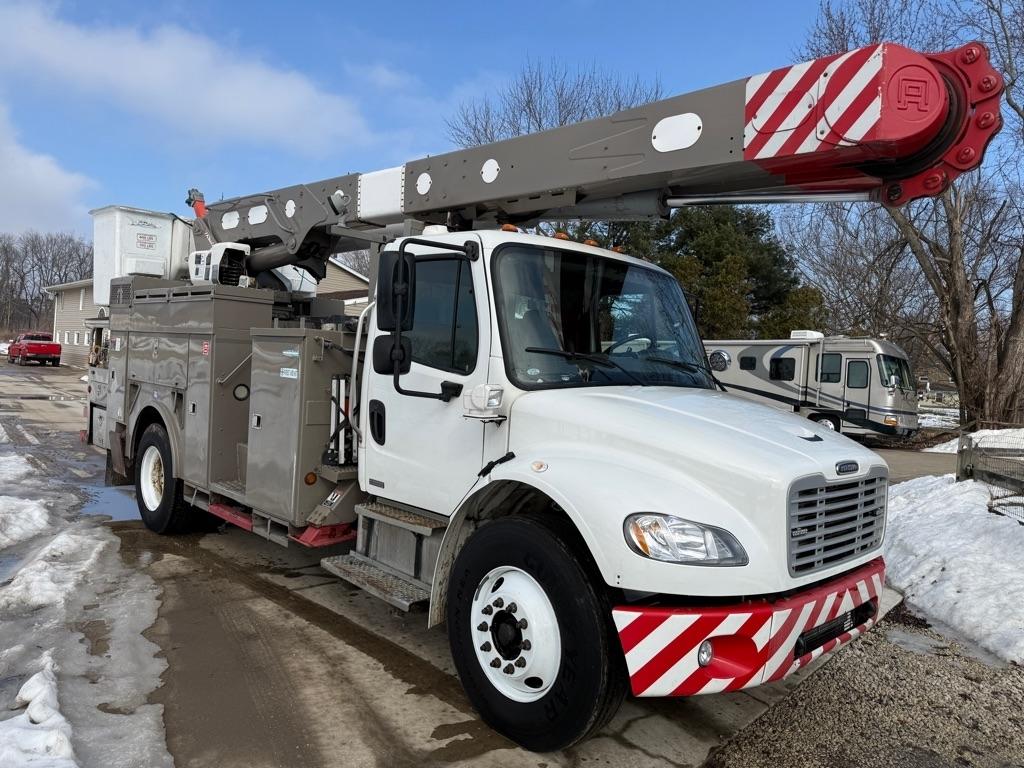 2007 Freightliner M2 106 Medium Duty 