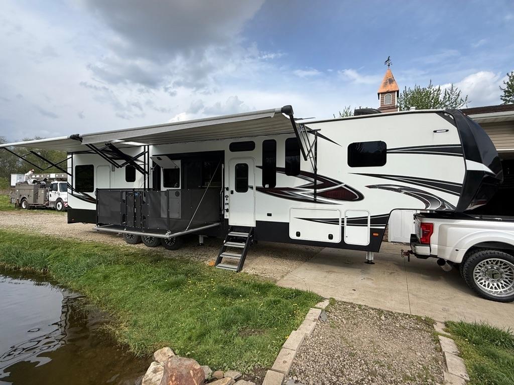 2017 Keystone Unknown 