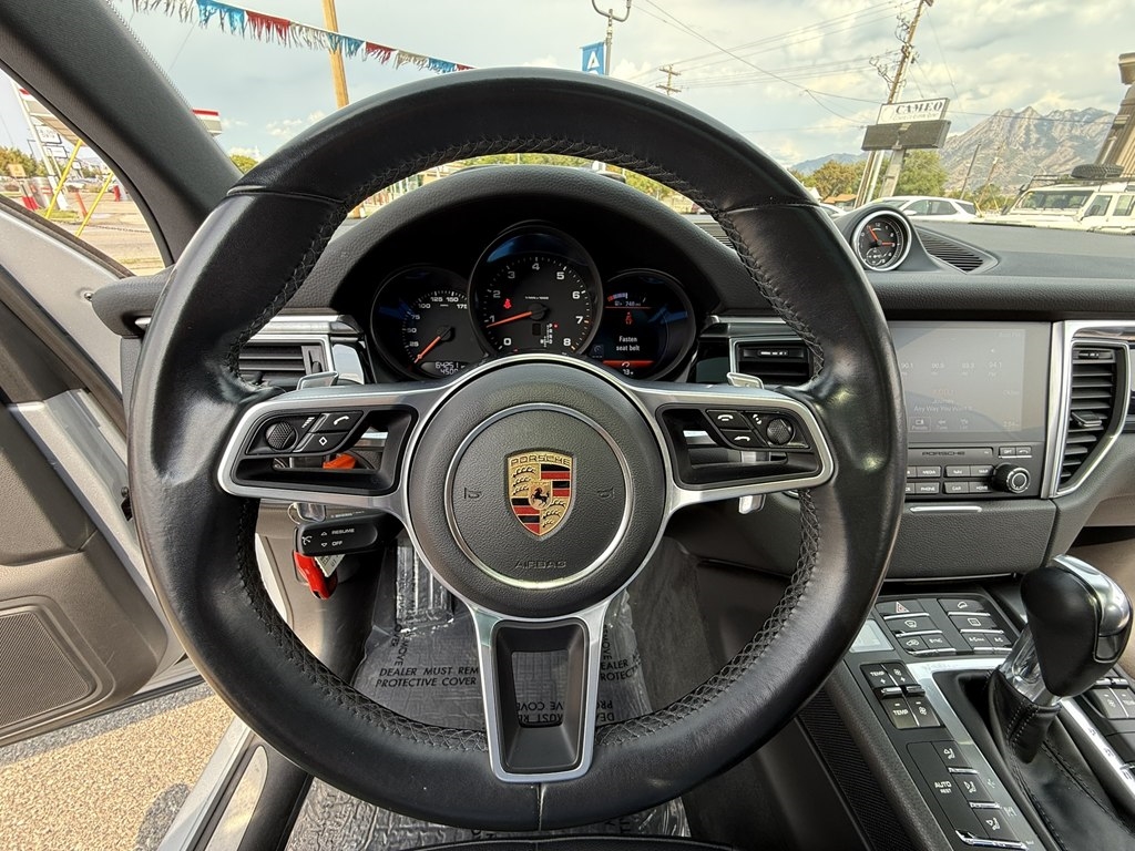 Porsche Macan AWD 4dr Turbo 2017