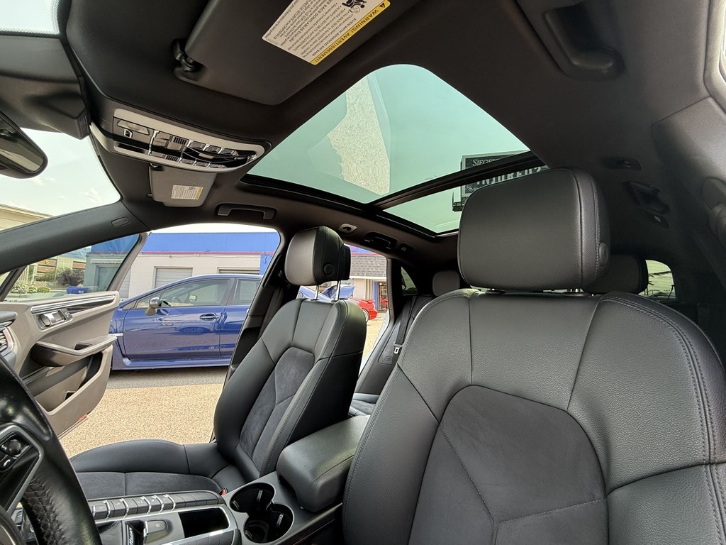 Porsche Macan AWD 4dr Turbo 2017