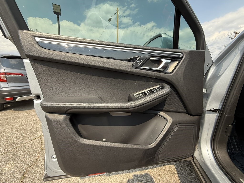 Porsche Macan AWD 4dr Turbo 2017