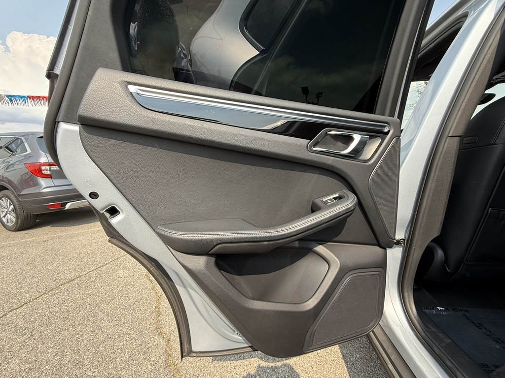 Porsche Macan AWD 4dr Turbo 2017