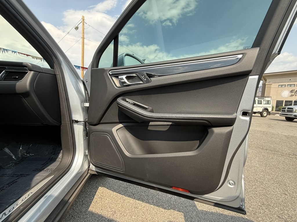 Porsche Macan AWD 4dr Turbo 2017