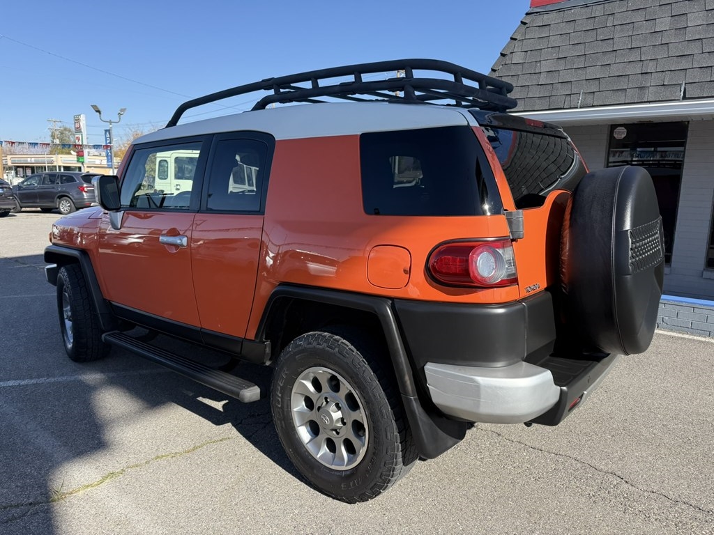 Toyota FJ Cruiser 4WD MT 2013