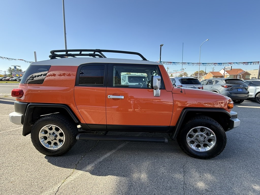 Toyota FJ Cruiser 4WD MT 2013