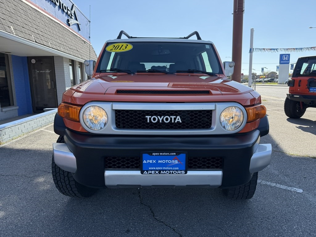 Toyota FJ Cruiser 4WD MT 2013