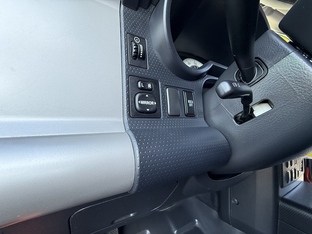 Toyota FJ Cruiser 4WD MT 2013