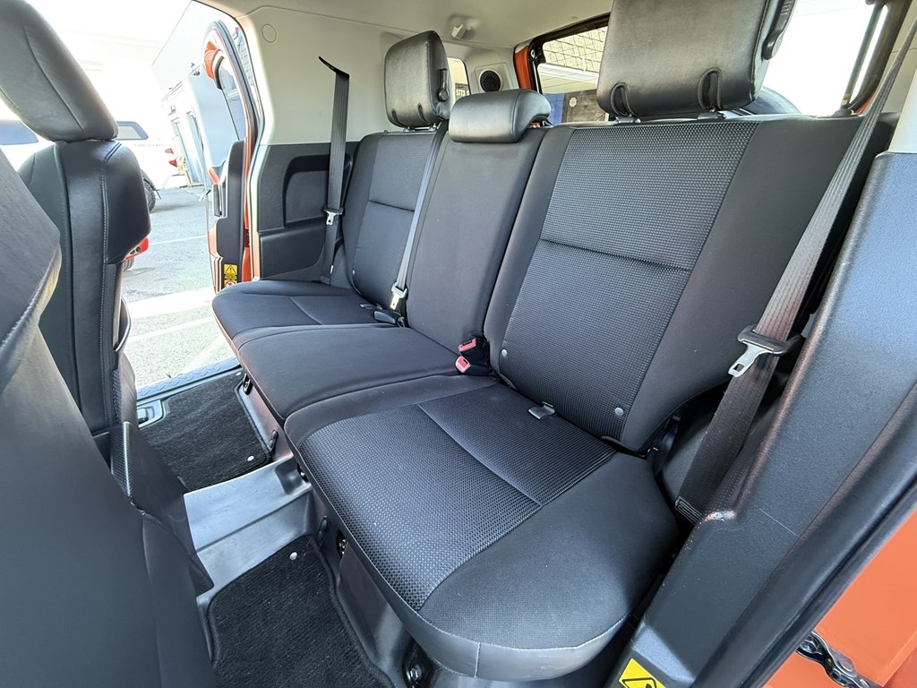 Toyota FJ Cruiser 4WD MT 2013