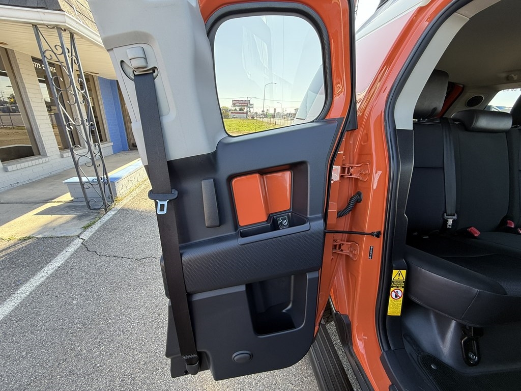 Toyota FJ Cruiser 4WD MT 2013