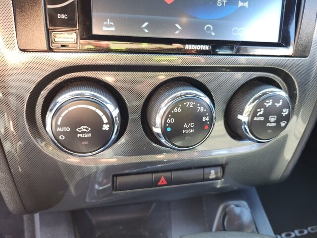 Dodge Challenger SXT 2012 Dodge Challenger SXT 2012