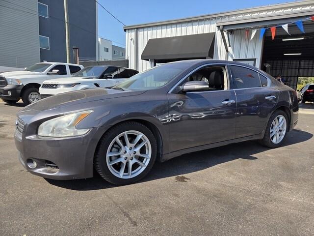 Nissan Maxima  2011