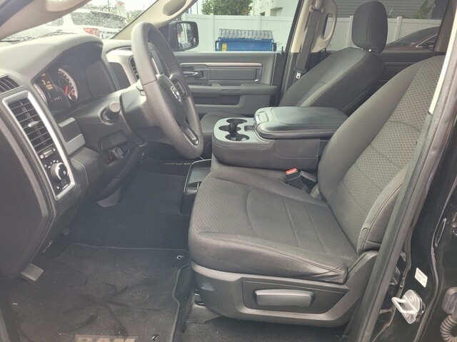 RAM 1500 Classic Tradesman Crew Cab SWB 2WD 2019