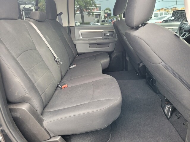 RAM 1500 Classic Tradesman Crew Cab SWB 2WD 2019