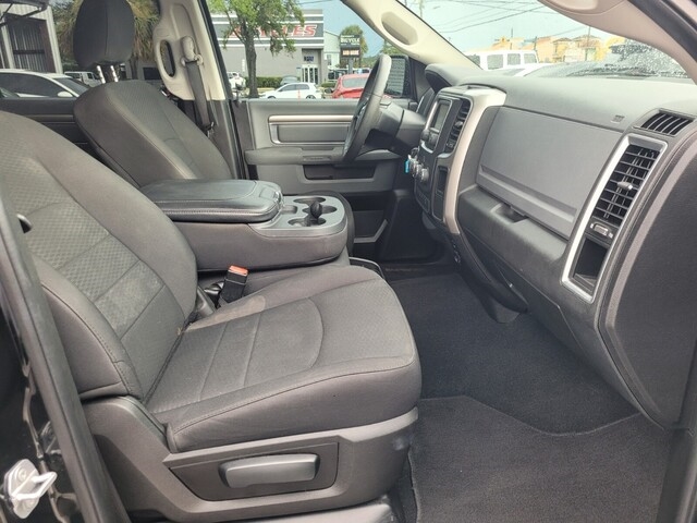 RAM 1500 Classic Tradesman Crew Cab SWB 2WD 2019