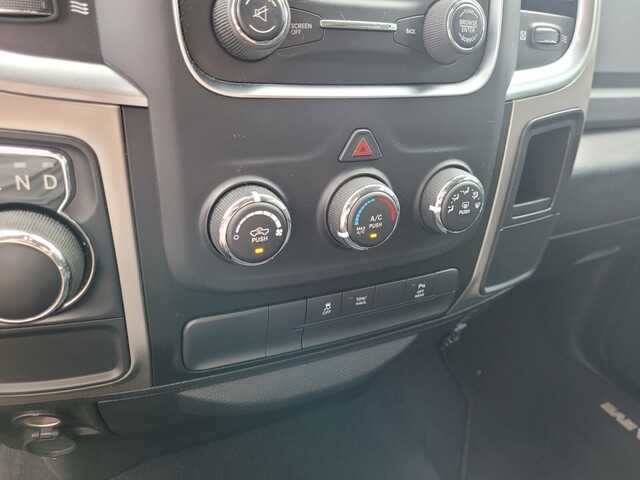 RAM 1500 Classic Tradesman Crew Cab SWB 2WD 2019