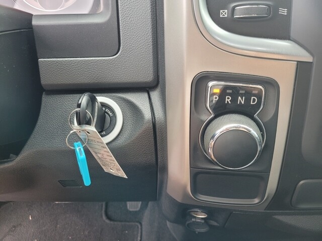 RAM 1500 Classic Tradesman Crew Cab SWB 2WD 2019