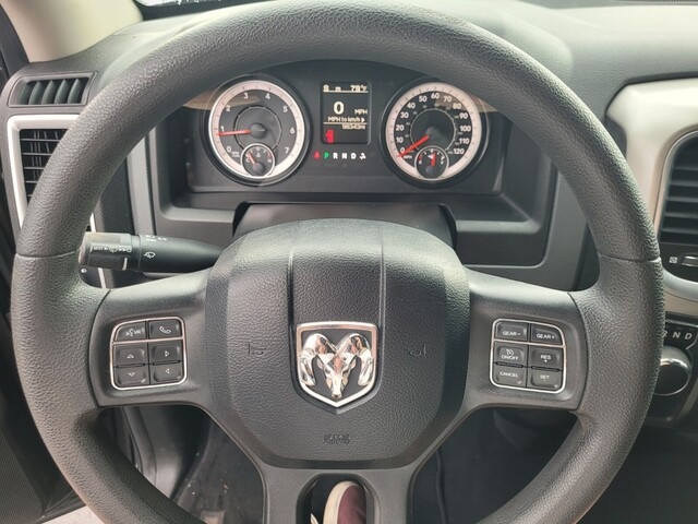 RAM 1500 Classic Tradesman Crew Cab SWB 2WD 2019