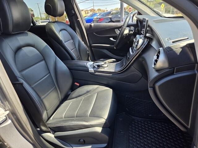 Mercedes-Benz GLC-Class  2016