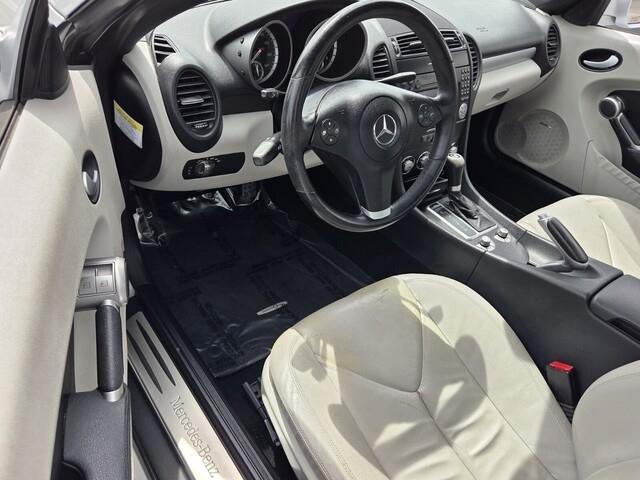 Mercedes-Benz SLK  2009